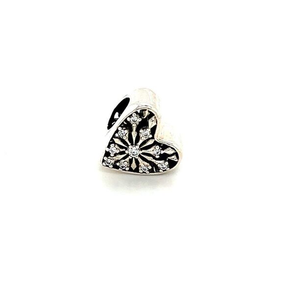 Pandora Snowflake Heart Charm - Picture 1 of 4
